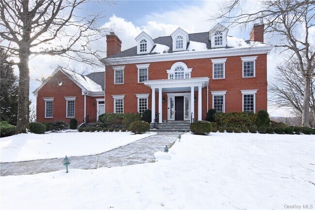 Building Photo - 10 Castle Rd