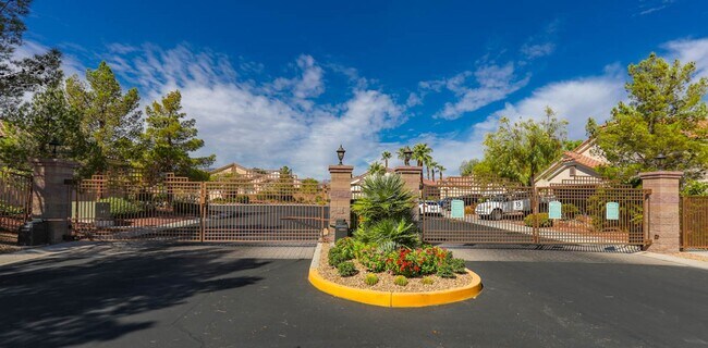 Building Photo - 4 Bed, Single Story Home, In Southwest Gat...