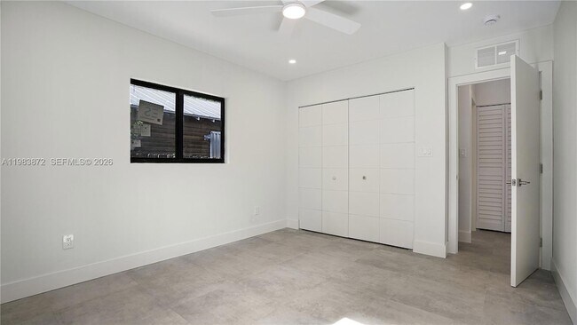 Building Photo - 1119 W Las Olas Blvd