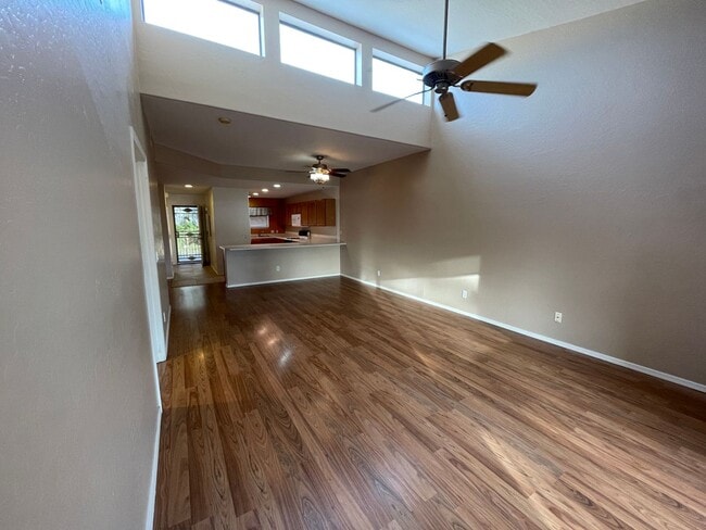 Building Photo - $1,550 2-3 Bedroom For Lease With Community Heated Pool & Spa in 85207!
