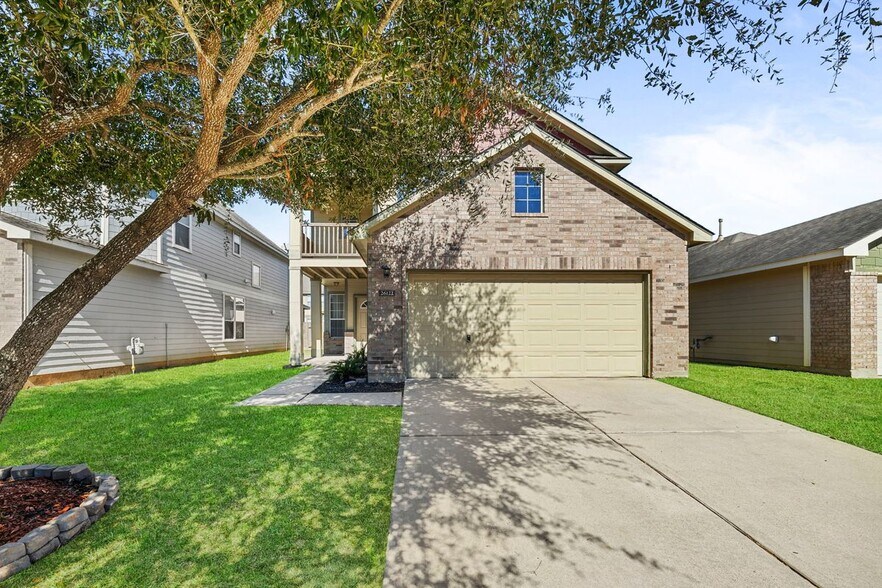 Building Photo - 26122 Parkman Grove Dr