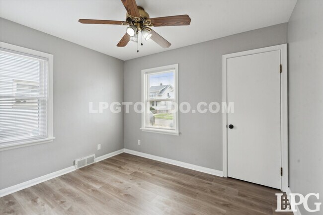 Building Photo - 3648 Watson Ave