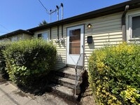 Building Photo - LOM2437