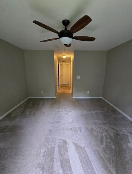 Master Bedroom - 14262 Shadywood Dr