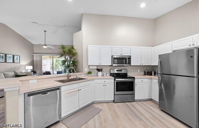 Building Photo - 10135 Colonial Country Club Blvd