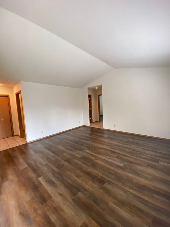 Building Photo - 3558 N 15th St