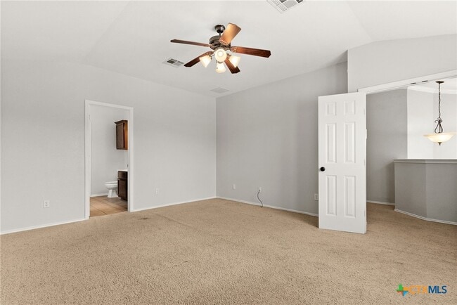 Building Photo - 2002 Isabelle Dr