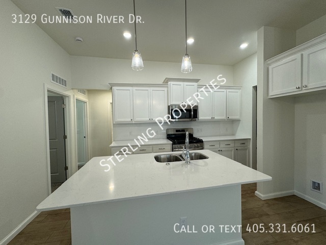 Building Photo - 3129 Gunnison River Dr