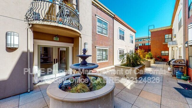 Building Photo - 110 5th St