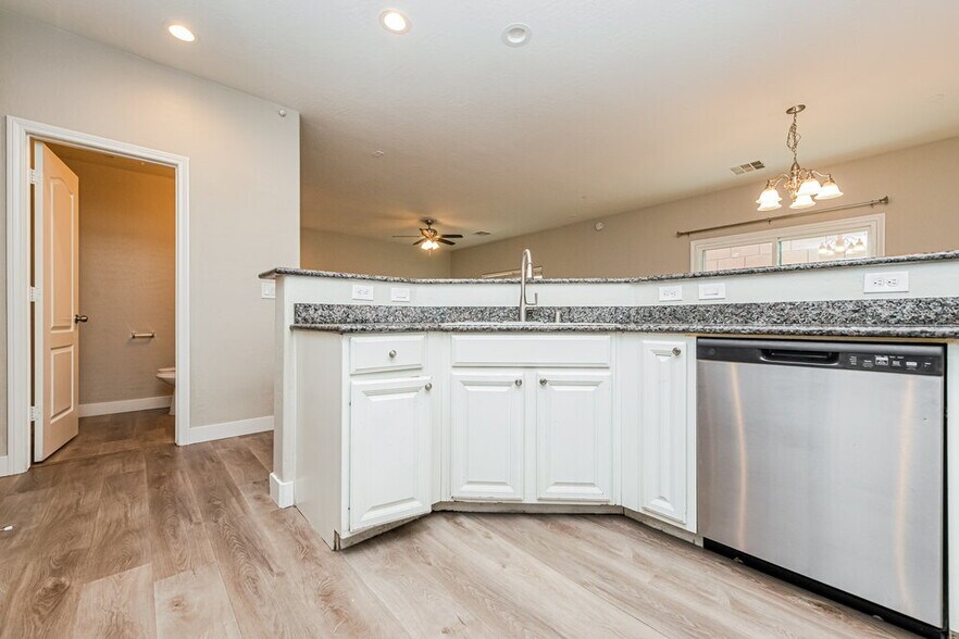 Building Photo - 6209 Govett Cres Ct