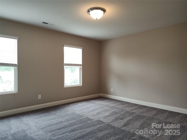 Building Photo - 9415 Segundo Ln