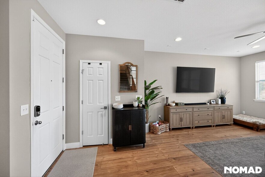 Building Photo - 9063 Apache Plume Dr
