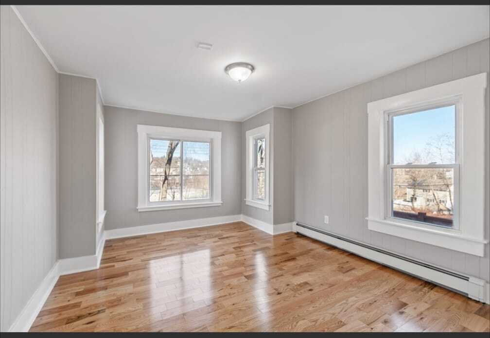 Building Photo - 90 Leighton St