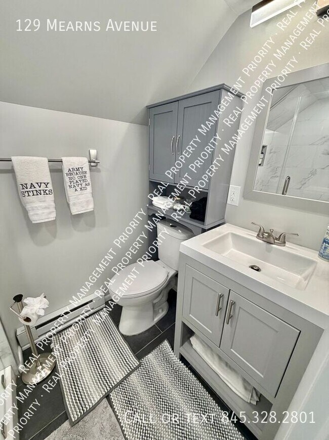 Building Photo - 129 Mearns Ave