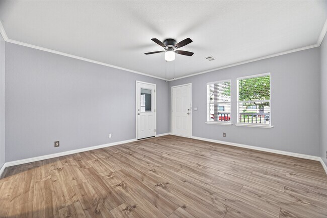 Building Photo - 21447 Sweet Grass Ln