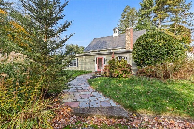 Building Photo - 4 Chase Ln