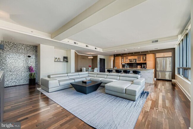 Building Photo - 675 President St