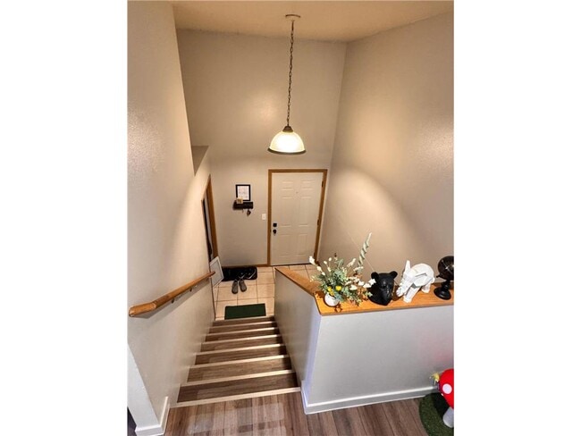 Building Photo - 810 16th St S