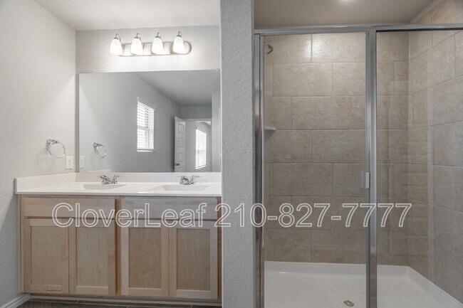 Building Photo - 238 Jaycen Ln