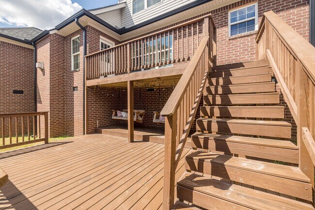 Building Photo - 4893 Somerset Dr