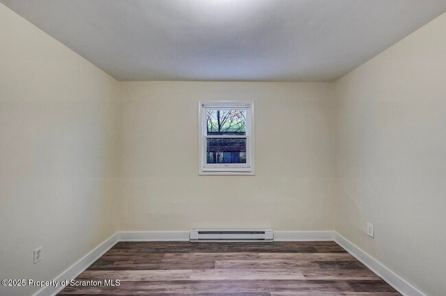 Building Photo - 144-144 Market St