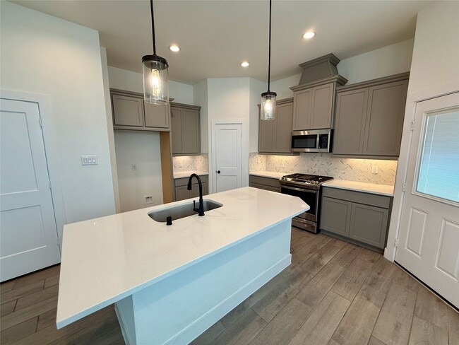 Building Photo - 12946 Rio Mariano Ln