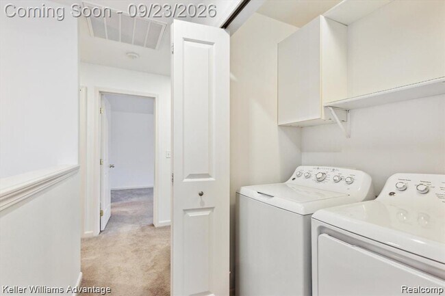 Building Photo - 47655 Pembroke Dr