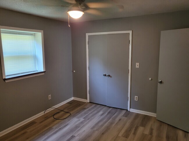 Bedroom 1 - 4905 Stratford Ln