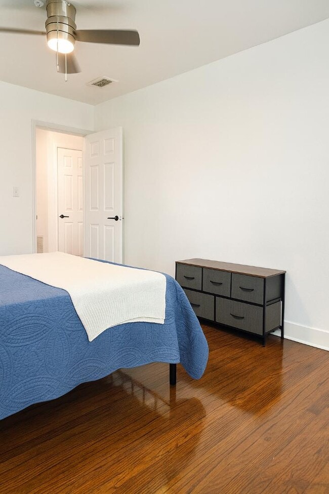 Building Photo - 2205 12th St NW