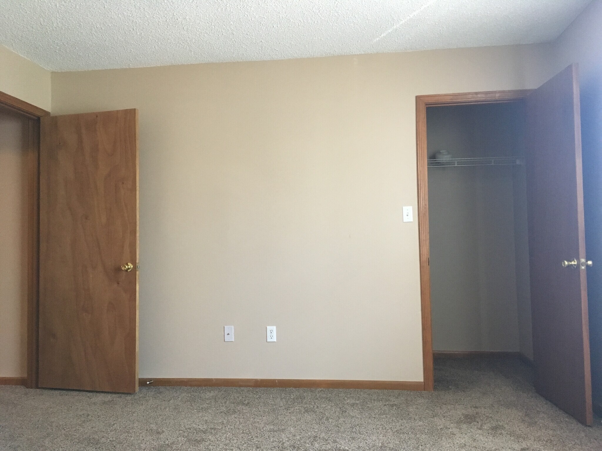 Building Photo - 700 S 11th St