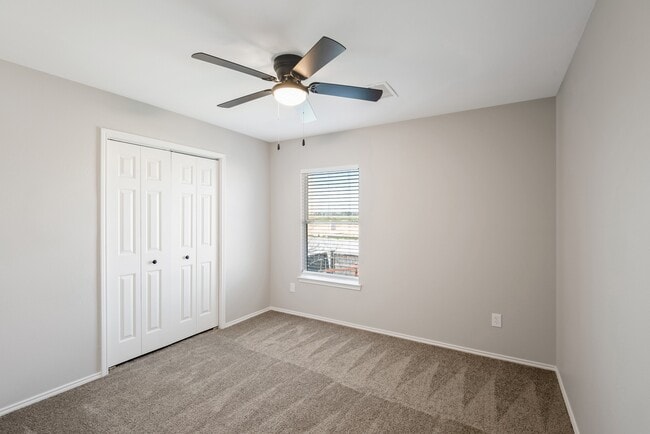 Building Photo - 11714 Pinos Altos Dr