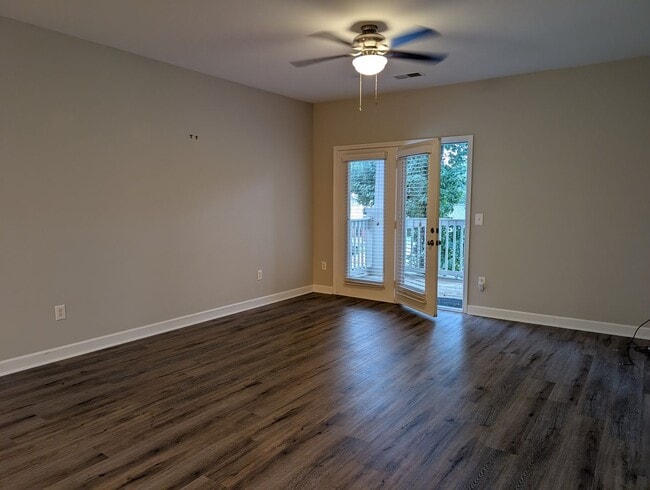 Building Photo - Pristine Condo located in The Copper Ridge...