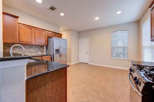 Building Photo - 1227 Glenwood Canyon Ln