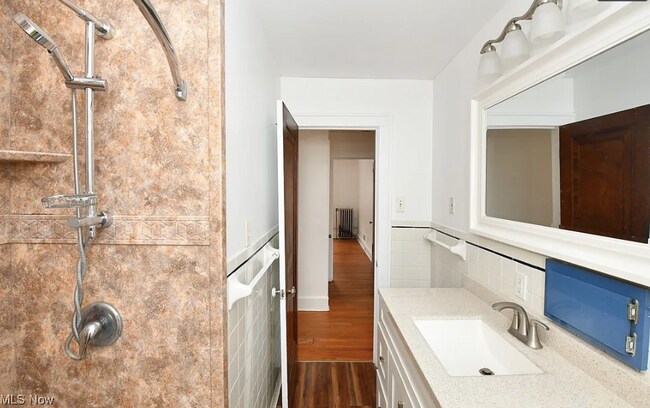 Building Photo - 3133 Albion Rd