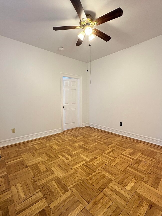 Building Photo - 527-529-529 34th St