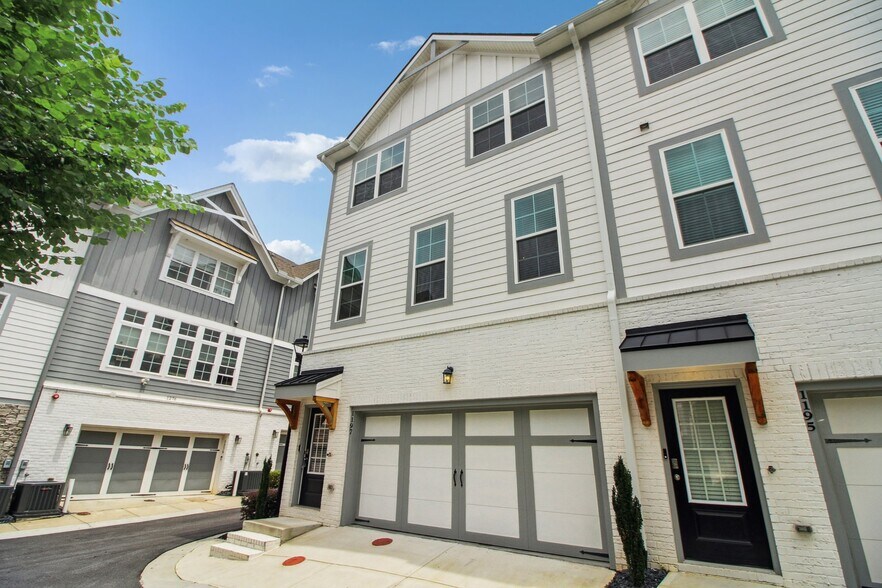 Building Photo - 1197 Fallaw Ln