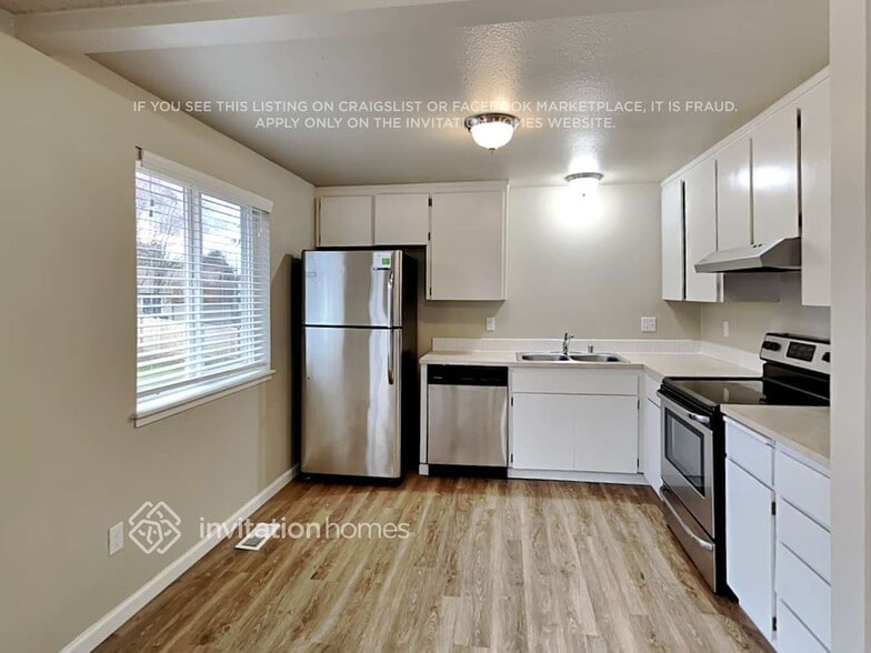 Building Photo - 5211 S 300th Pl