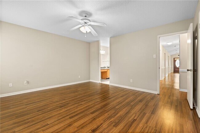 Building Photo - 3505 Pepper Ridge Dr