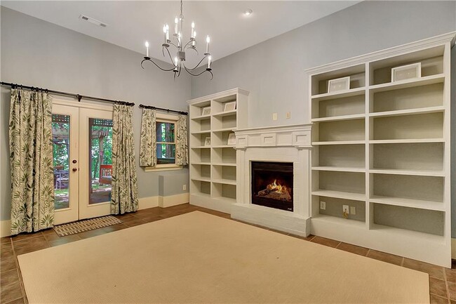 Building Photo - 9043 Selborne Ln