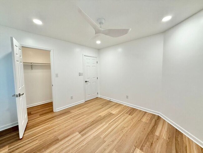 Building Photo - 209 Bramble Ct