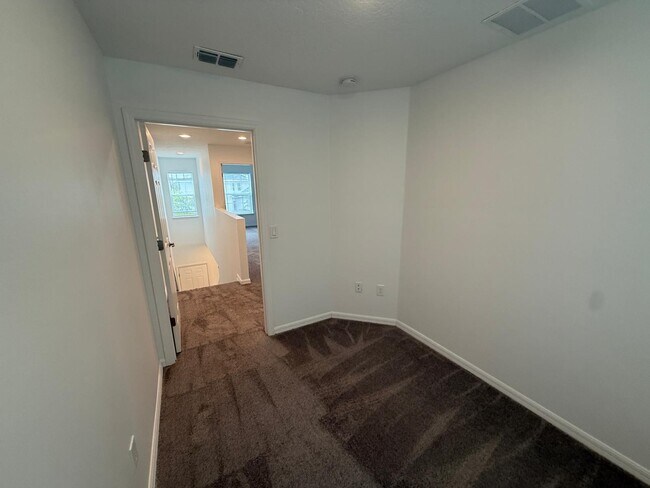 Building Photo - 2130 Penny Ln