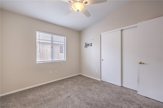 Building Photo - 8136 Shady Glen Ave