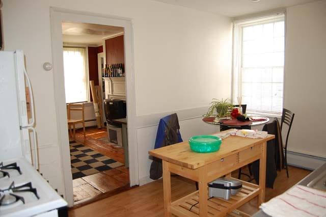 Building Photo - 84 Transit St