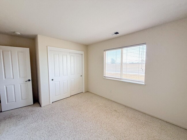 Building Photo - Spacious Milpitas 3 Bedroom 2 Bath Home