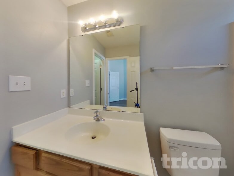 Building Photo - 11626 Lioness St