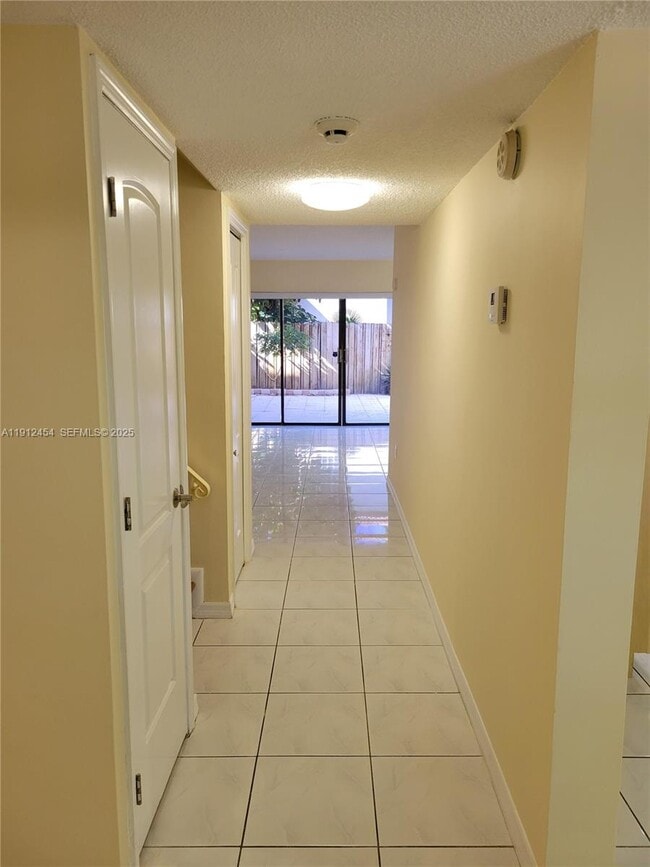 Building Photo - 2750 N 34th Ave