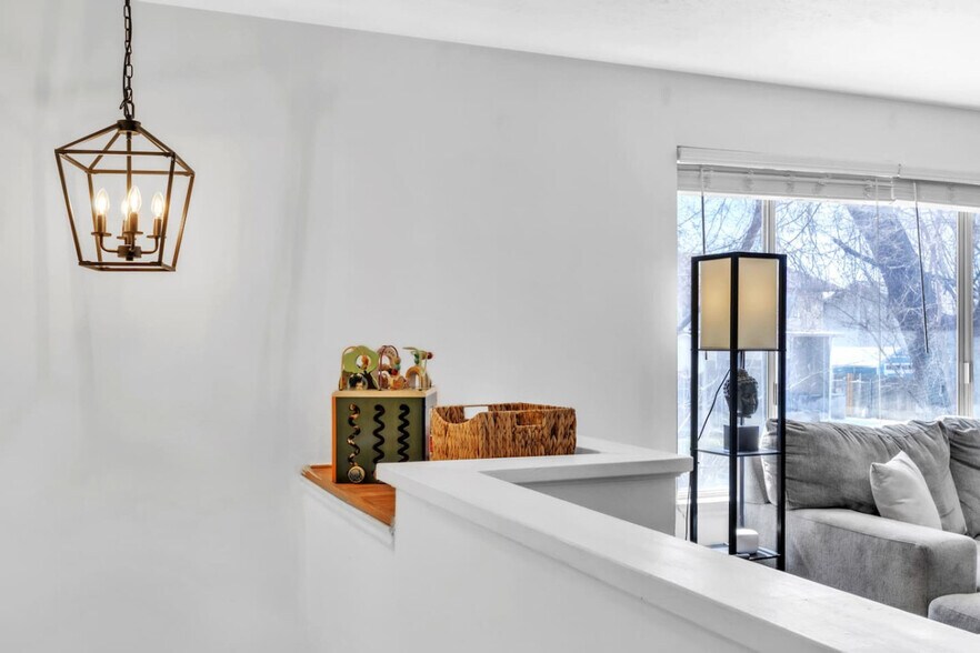 Building Photo - 423 W 1640 S