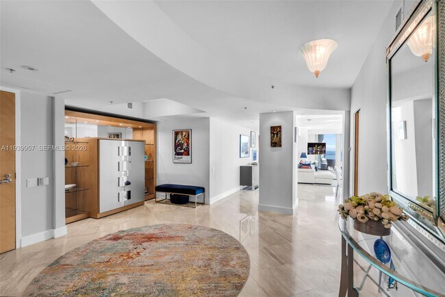 Building Photo - 1500 Ocean Dr