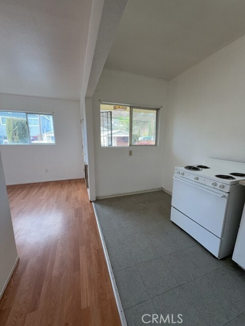 Building Photo - 13445 Lakeshore Dr