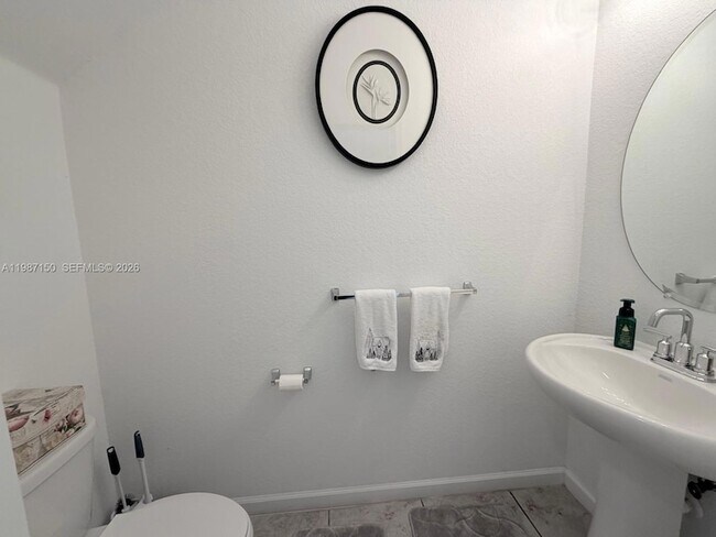 Building Photo - 4002 NW 11th Ct